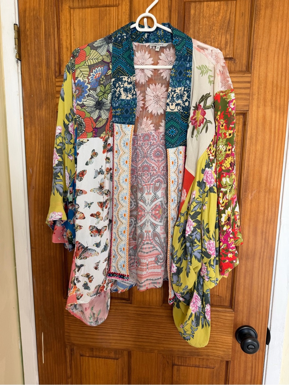 Vincente  Floral Embroidered Lace Kimono